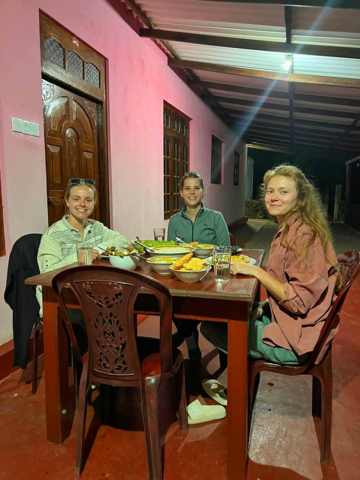 Nine Arch Homestay エッラ エクステリア 写真